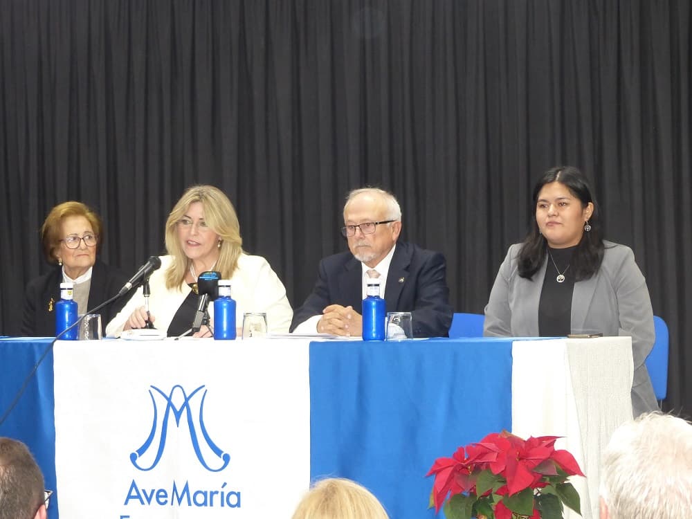 EL COLEGIO AVE MARIA ESPARRAGUERA CLAUSURA EL ANIVERSARIO DE LOS 90 AÑOS DE SU FUNDACIÓN