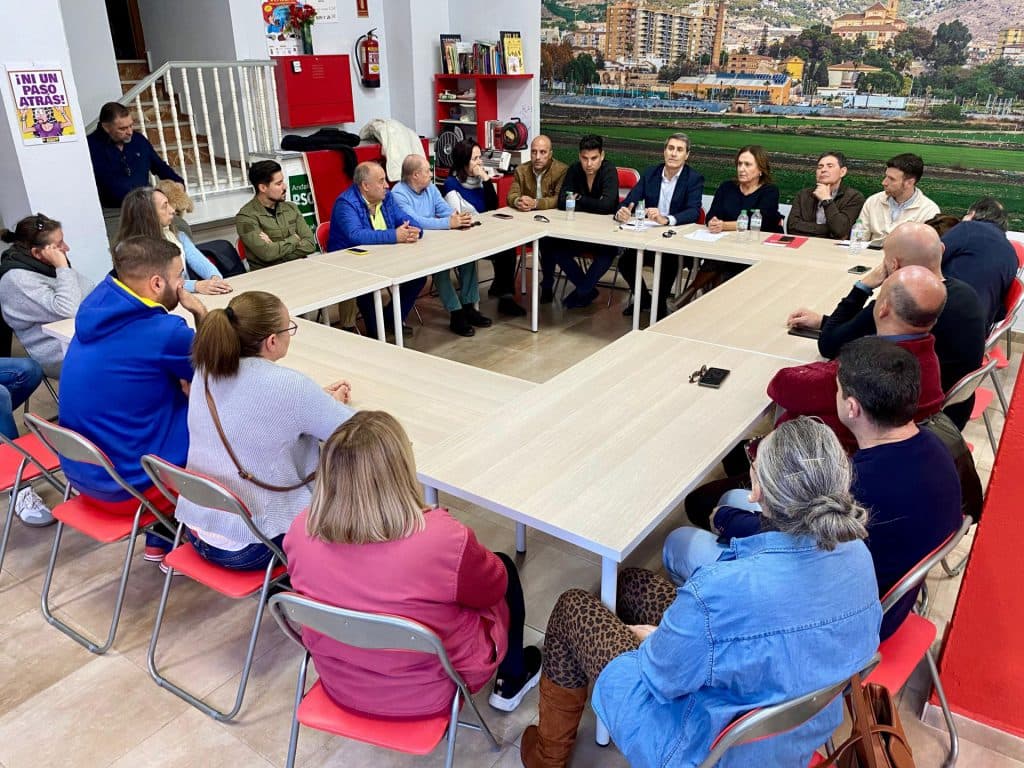 El PSOE confía en un acuerdo de mínimos para lograr un convenio colectivo en el sector del manipulado, “clave” en la Costa Tropical