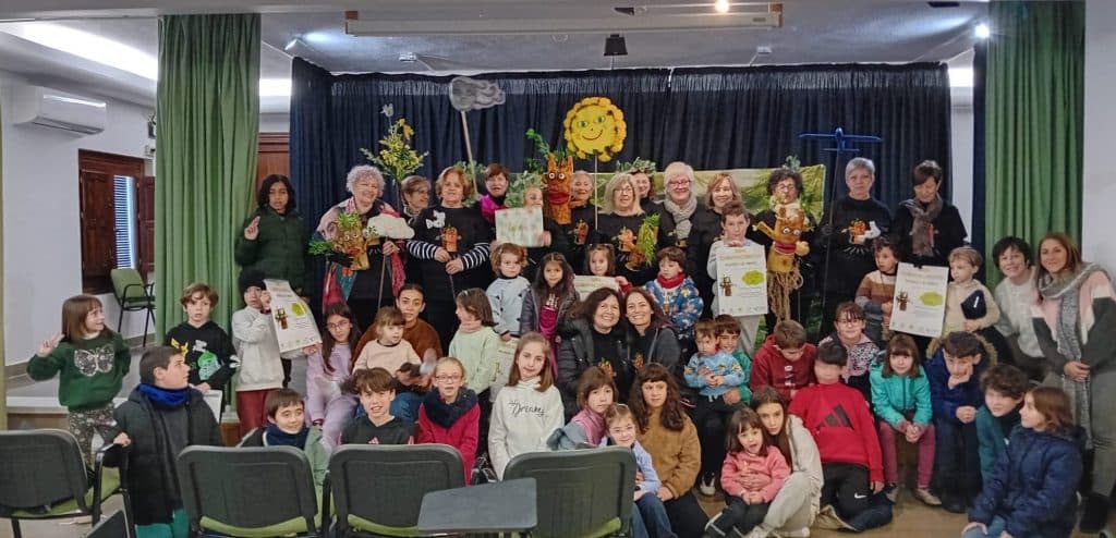 El área de Igualdad del Ayuntamiento de Motril impulsa en la Alpujarra Granadina el proyecto coeducativo Gira “Acacia y el Viento”