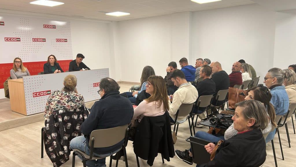 IU Granada apoya a las 9.000 trabajadoras del sector del manipulado y envasado ante el bloqueo del convenio colectivo