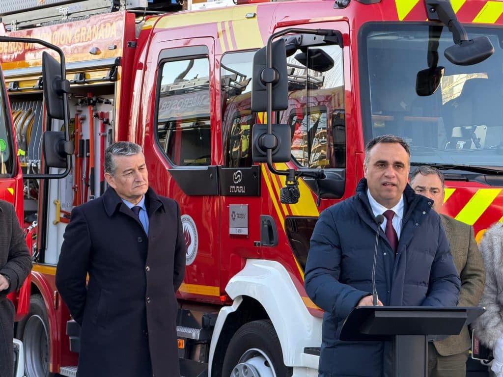 Diputación destina más de 2 millones de euros a la adquisición de vehículos para los parques de bomberos provinciales