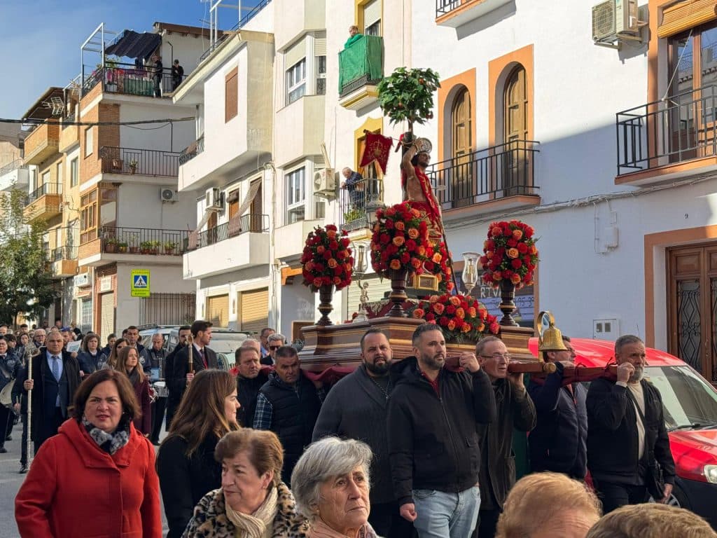 Lanjarón se vuelca con su patrón en la procesión de San Sebastián