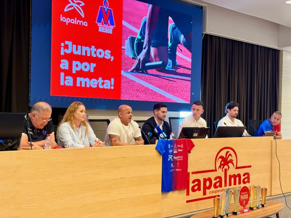 Motril refuerza su apuesta por el deporte base y de élite con el impulso del Club Atletismo DELSUR Cooperativa La Palma