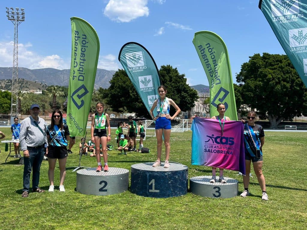 El Club Atletismo Ciudad de Motril brilla en casa: Éxito de podios, cantera y familia en el XIV Circuito Núñez Blanca