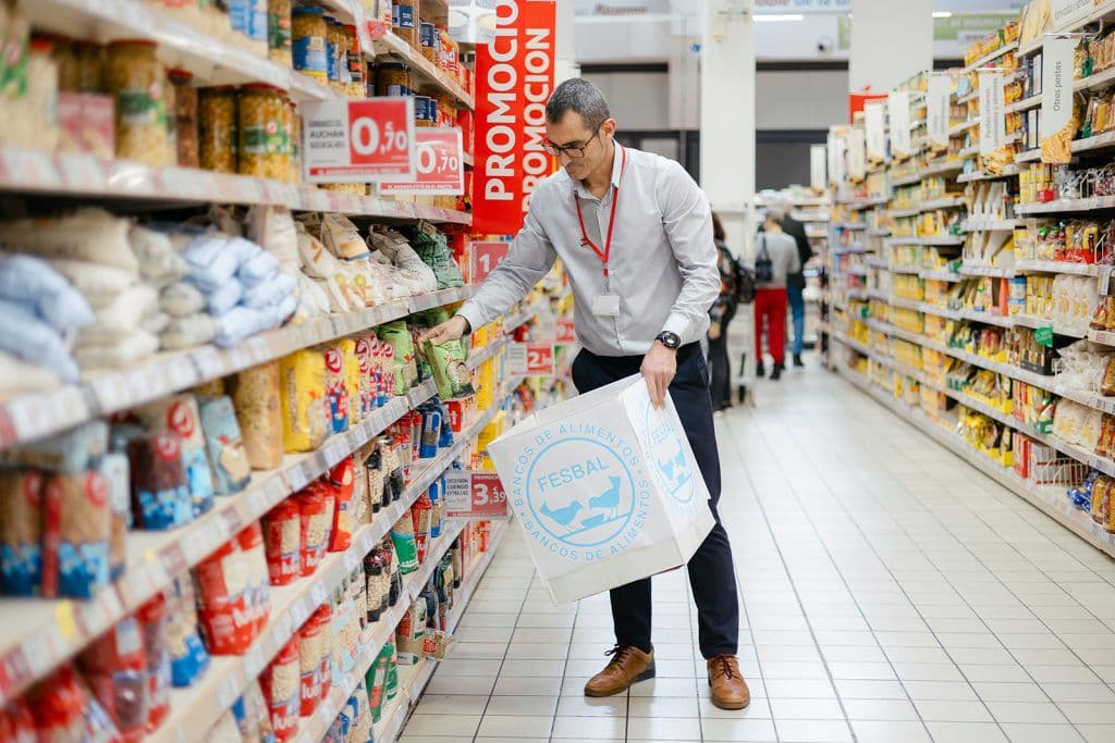 Alcampo Motril se suma a la Gran Recogida de Primavera de los Bancos de Alimentos