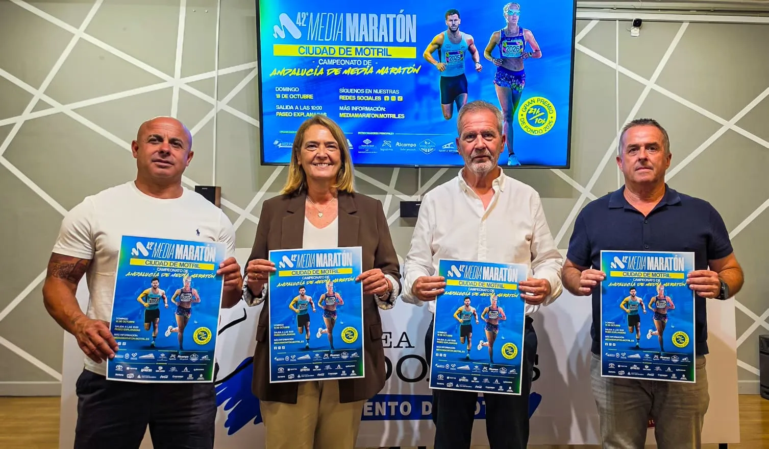 La 42ª Media Maratón Ciudad de Motril aspira a batir todos los récords con 2.500 corredores