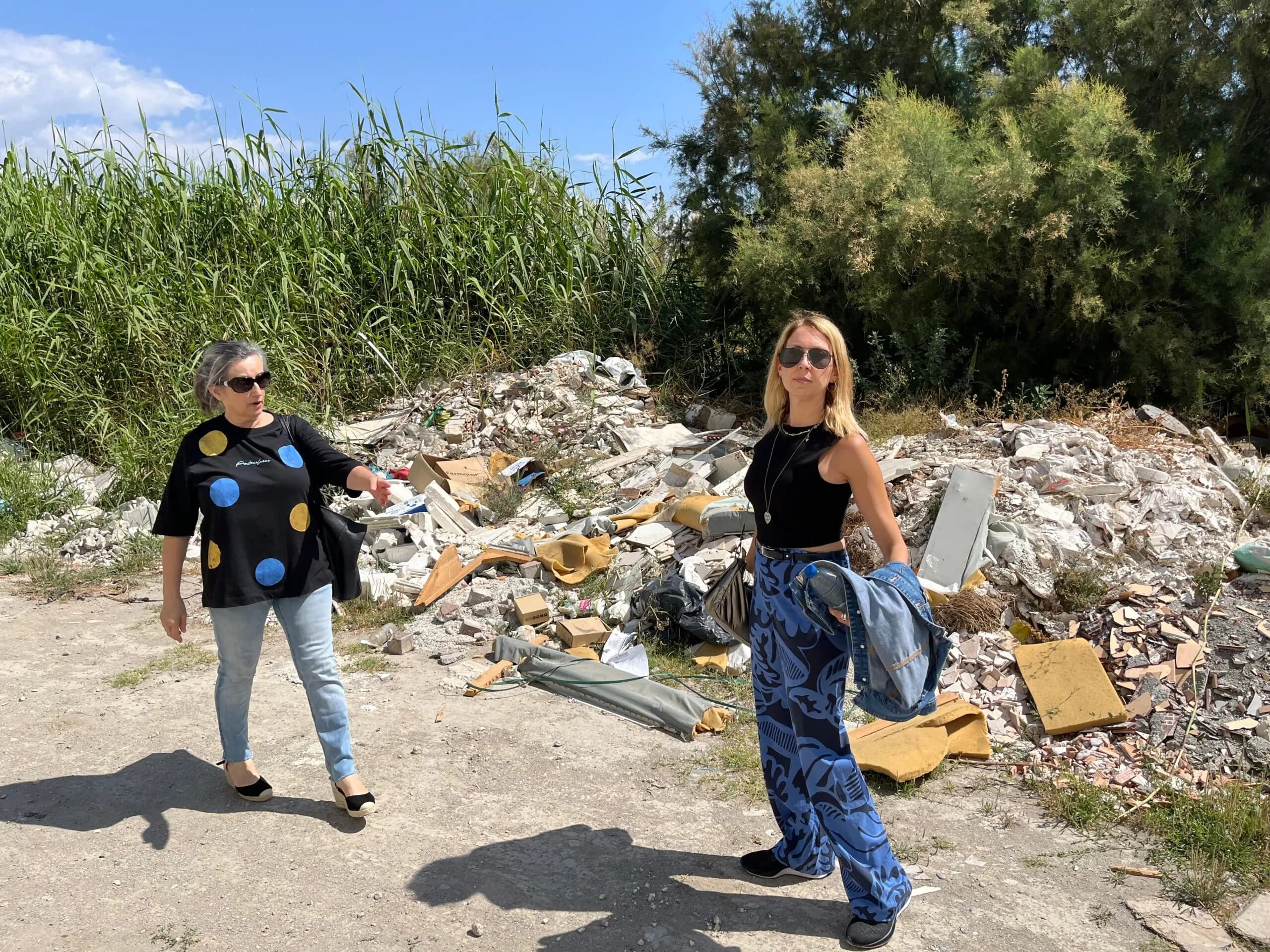 El Grupo Municipal PSOE de Motril denuncia que «las ratas del solar abandonado de Varadero» invaden las viviendas de los vecinos