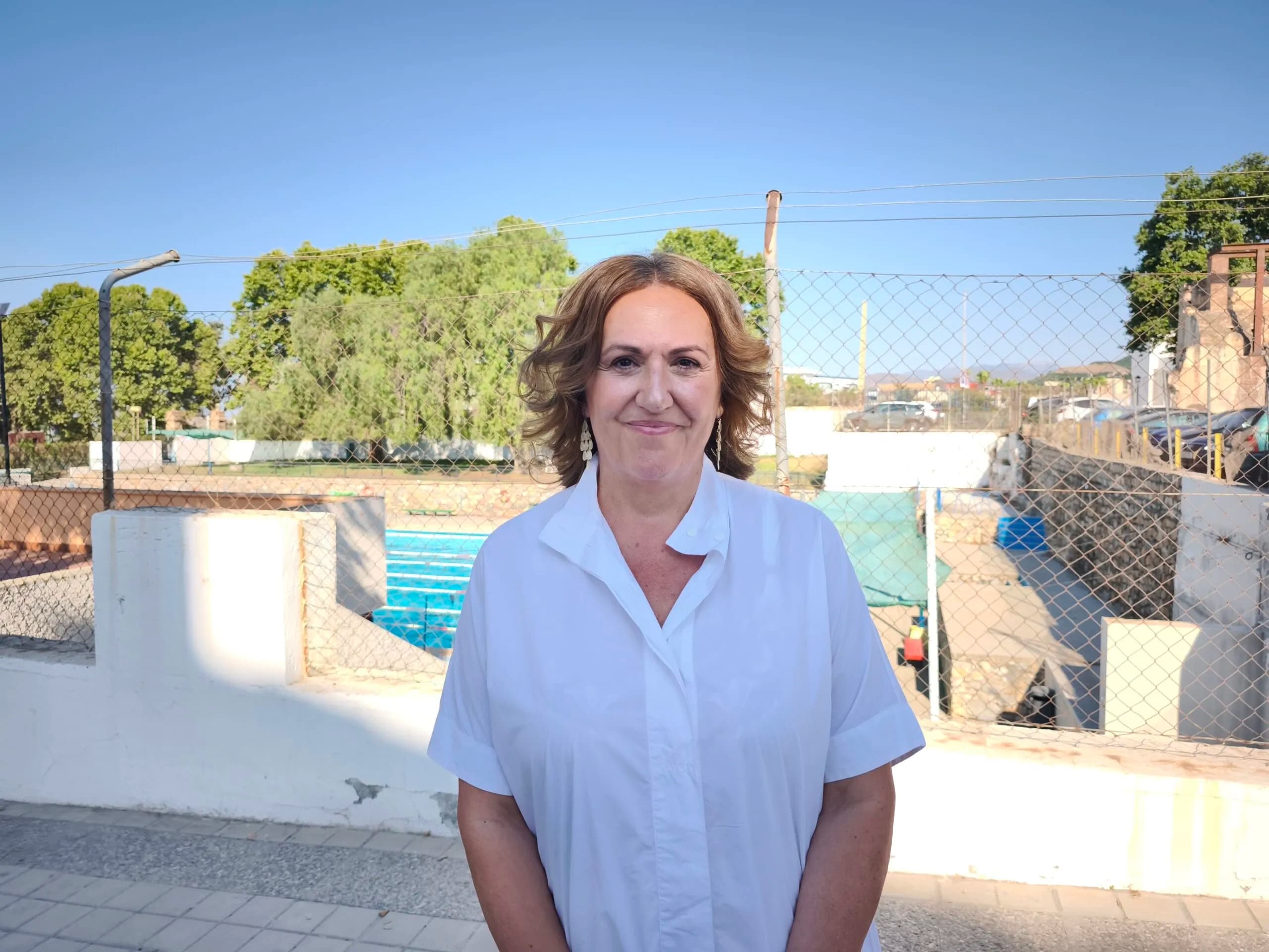 Menmi Sáez exige actuaciones de urgencia en los colegios públicos de Motril durante el verano ante su «lamentable» estado de abandono