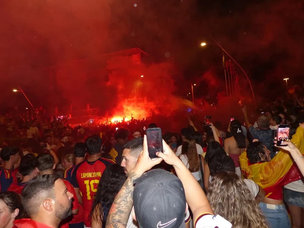 MOTRIL CELEBRA EN LA CALLE EL CAMPEONATO DEL MUNDO