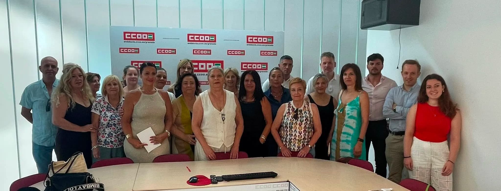 CCOO firma el convenio provincial de limpieza de instituciones no sanitarias de Granada para más de 2.000 trabajadoras de la provincia