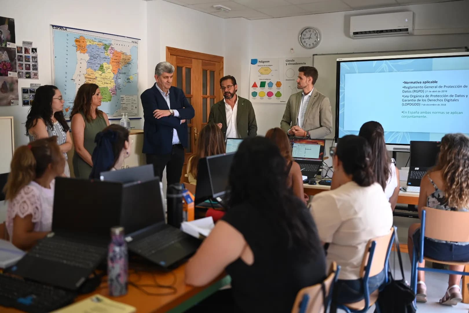 La Junta destina otros 13,8 M de euros para formar y contratar a 720 personas desempleadas de Granada