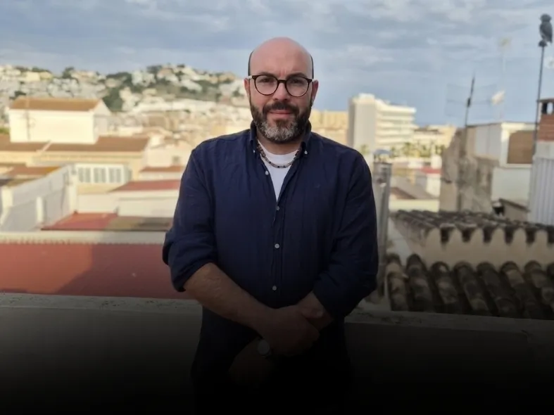 El PSOE sexitano exige una «solución urgente» al calor en el Mercado Municipal