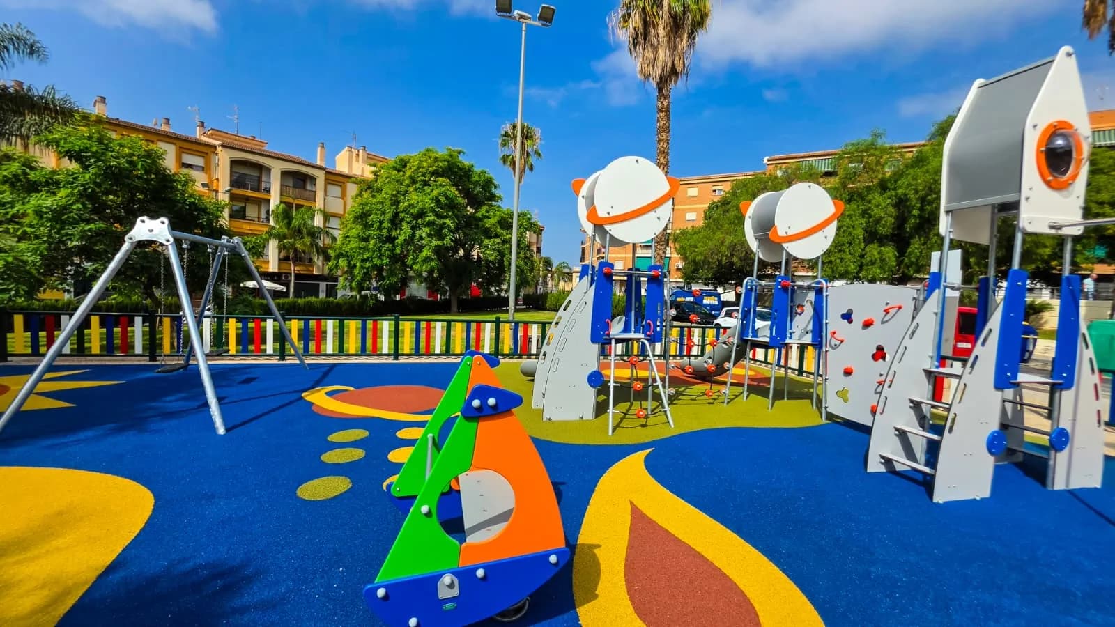 Nuevo parque infantil en Los Telares de Motril