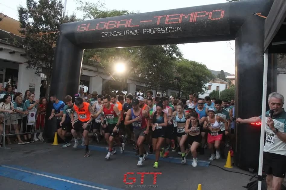 Casi 300 deportistas se dan cita en la V Carrera Solidaria contra el cáncer infantil en Órgiva