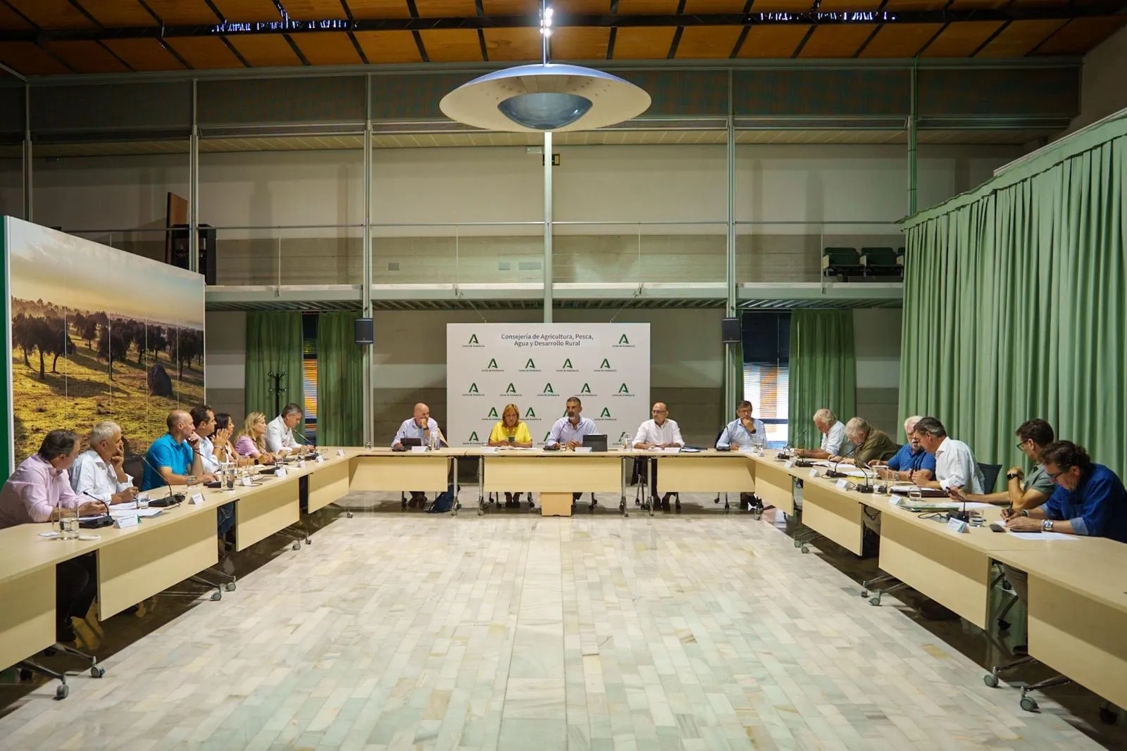 Junta y sector trabajan de la mano en un documento remitido por Agricultura sobre el modelo de PAC nacional
