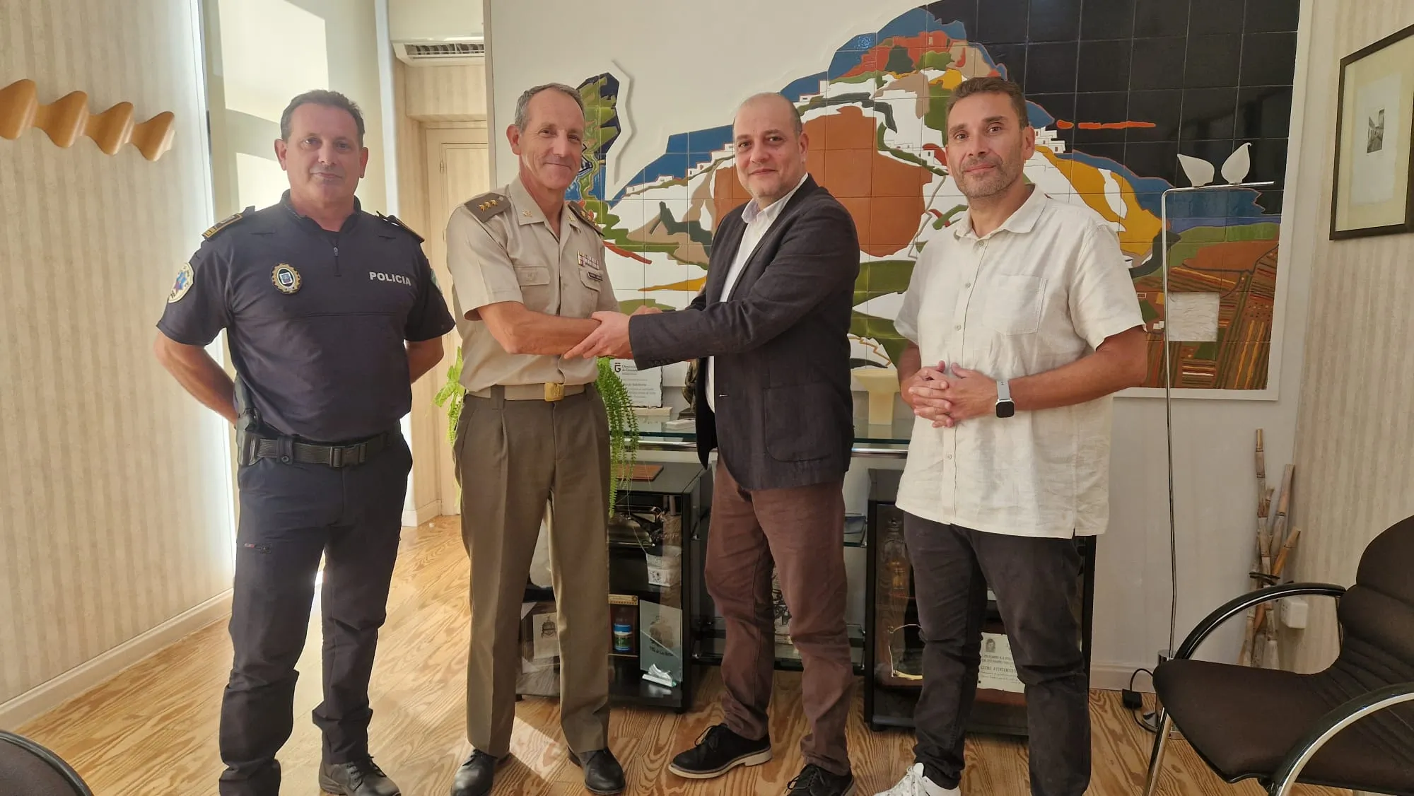 Visita del nuevo Subdelegado de Defensa en Granada a Salobreña