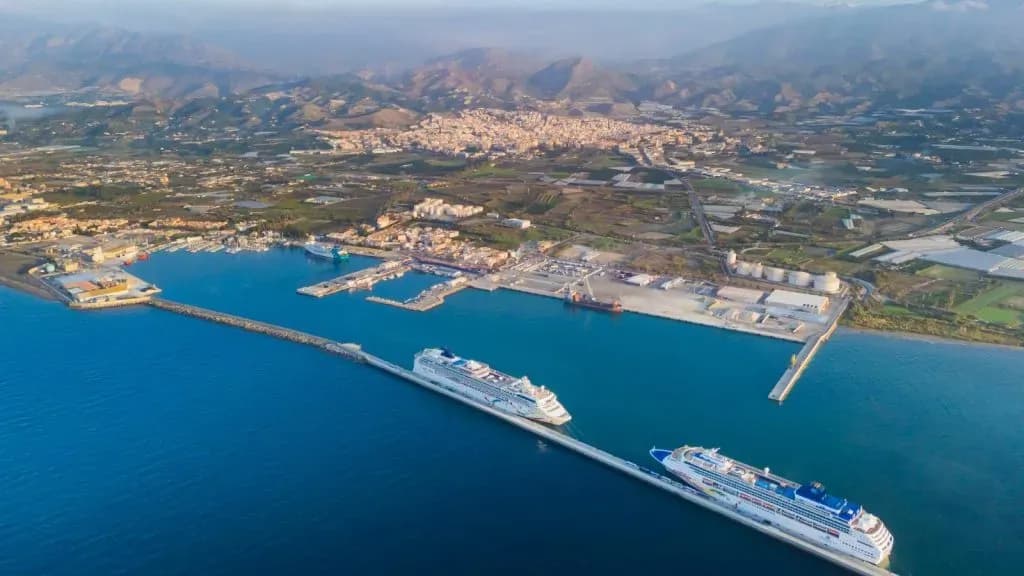 Tras dos décadas bloqueado, aprobado el proyecto de suelo industrial y logístico junto al Puerto de Motril