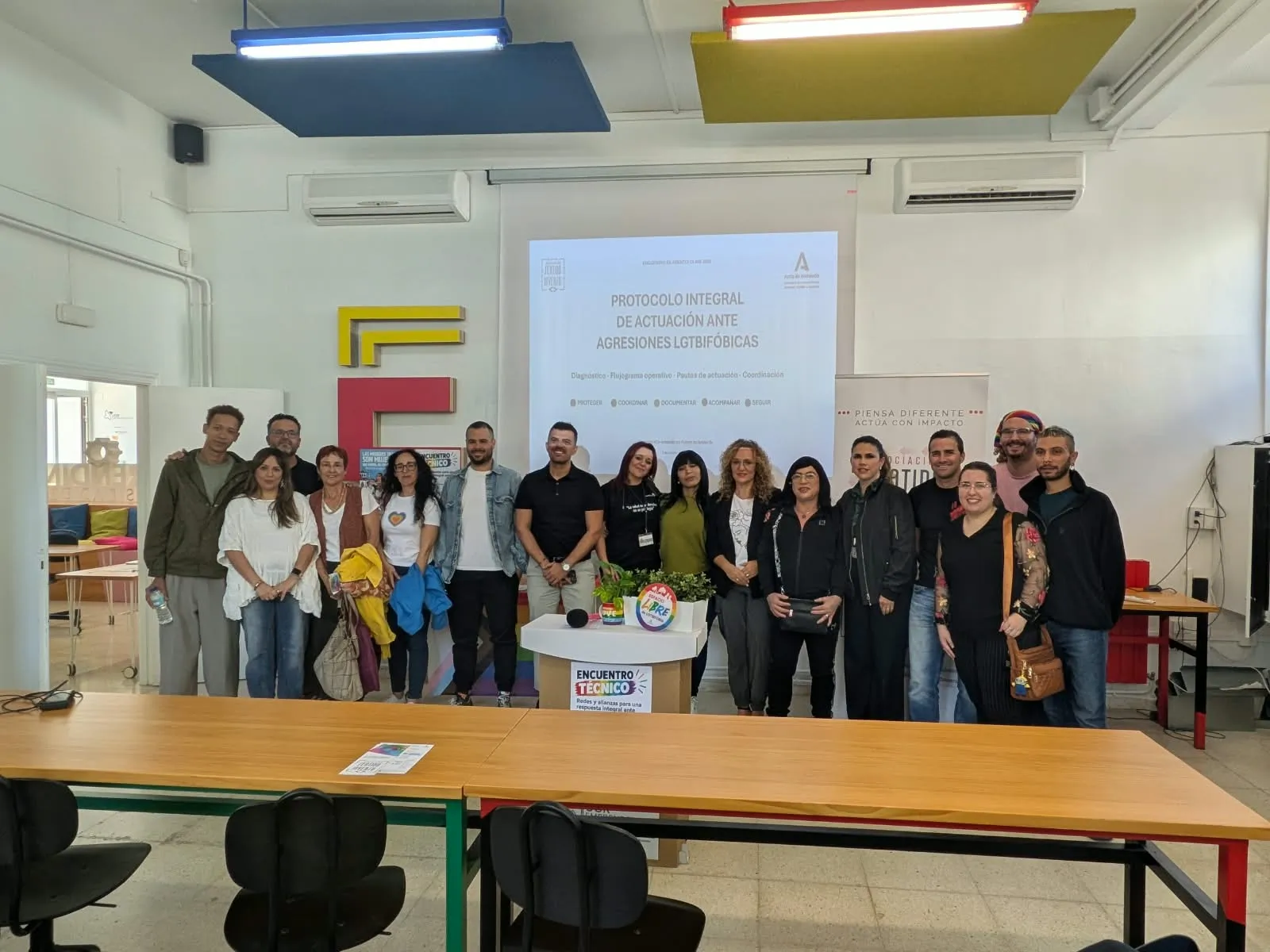 Granada presenta un protocolo contra las agresiones LGTBIfóbicas para mejorar la atención a las víctimas en Andalucía