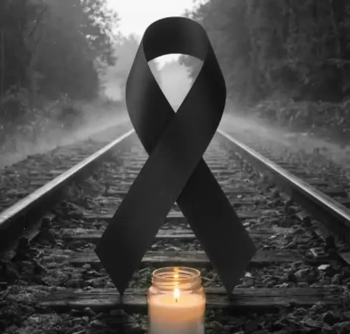 Los Ayuntamientos de la Costa Tropical convocan minuto de silencio por las víctimas de la tragedia ferroviaria en Toledo