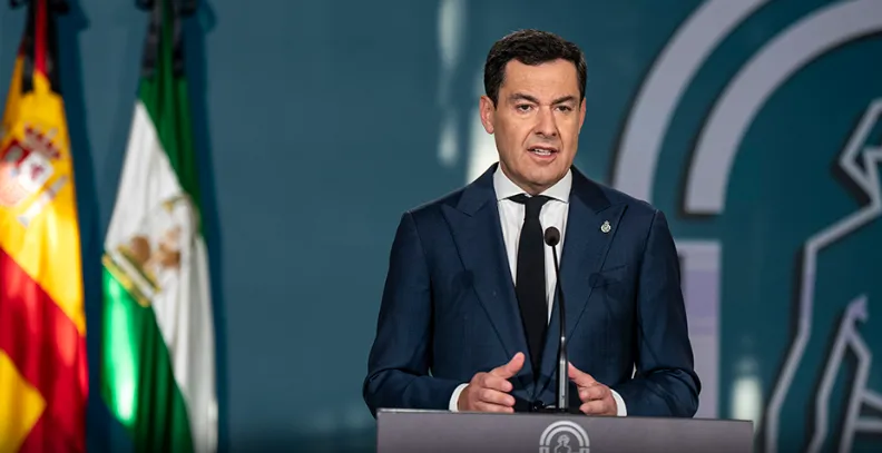 Moreno traslada el dolor de Andalucía por la tragedia ferroviaria y exige «verdad» para conocer las causas
