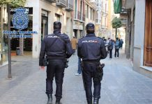 Amenazó con un cuchillo a dos jóvenes usuarias de un cajero automático