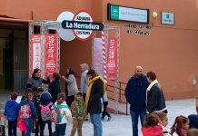 Almuñécar pone en marcha una campaña de concienciación del reciclado y sostenibilidad en los colegios