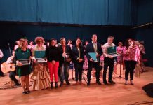 La Herradura celebró el Día de Andalucía con el V Encuentro Coros Rocieros