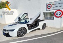 La Guardia Civil ha recuperado en el Puerto de Motril un vehículo de lujo sustraído en Italia