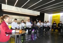 Continúan las acciones de FormActiva+ con la visita de los alumnos a la Bodega de Ron Montero