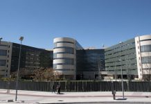 Andalucía baja su incidencia 64 puntos hasta 910,5 y notifica 5.831 positivos y 26 decesos