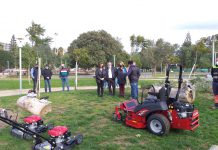 Motril repone su maquinaria de poda, siega y tala para mantener la línea de mejora de las zonas ajardinadas