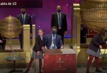 El GORDO de Navidad: 72.897, vendidas 45 series en Granada, administración nº 4 de Plaza Bib-Rambla