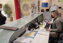 Cerca de 300 vecinos de Almuñécar y La Herradura han solicitado el Certificado Covid-19 en los puntos habilitados por el consistorio