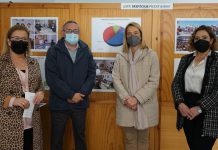 Motril Acoge recorre sus 20 años de historia a través de una exposición fotográfica