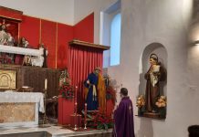 La Hermandad de la Santa Cena bendice la nueva imagen de Santiago ‘El Menor’