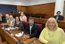 El Pleno aprueba por unanimidad las mociones del PSOE para mejorar el acceso y la limpieza del Cementerio y para reparar el techo y garantizar la accesibilidad en el Colegio Príncipe Felipe