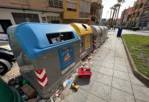 El PSOE denuncia la acumulación de suciedad en la toda la Rambla de Capuchinos
