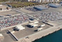 El Puerto de Motril se convierte en un centro logístico y de distribución para Andalucía y el Levante de la marca coreana KIA