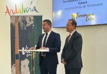 La Junta promociona en FITUR la Pasarela Colgante de Torrenueva como “un referente turístico de la Costa Tropical granadina”
