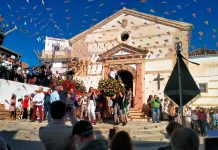 LA FIESTA DE LA CANDELARIA CONFIERE LUZ Y DEVOCIÓN A LA COMARCA DE LA COSTA GRANADINA