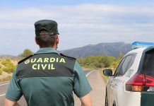 Granada: maniatan, le ponen un saco en la cabeza y amenazan con un cuchillo a un camionero para robarle la carga