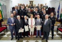 Botones de Oro y Plata para ensalzar el compromiso y la constancia de la abogacía granadina