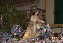 CAPUCHINOS CELEBRA SUS FIESTAS A LA REINA MADRE DEL BARRIO