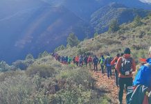 Casi 300 senderistas se dan cita en Órgiva para la XX Travesía de Resistencia Granada-La Costa