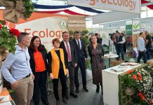 Éxito rotundo en la primera jornada de la Expo-Cherry Costa de Granada