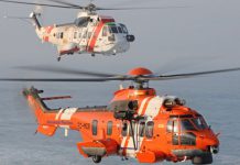 Rescatan a dos navegantes con dificultades en sus kayaks cerca de Motril cuando caía la noche