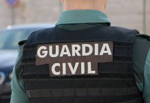 Hallan en el mar el cuerpo sin vida de un varón en una playa de Níjar