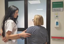 El Hospital de Motril mejora la atención a familiares de pacientes oncológicos o crónicos a través de talleres sobre inteligencia emocional