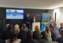 La Mancomunidad de la Costa Tropical formará a los empresarios de playas para convertir sus negocios en ECO-Chiringuitos