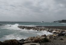 El aviso por fenómenos costeros se eleva a nivel naranja en la Costa Tropical